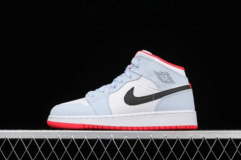 All categories Air Jordan Jordan series basketball shoes Air Jordan 1 Mid Air Jordan 1 Mid AJ1 Joe 1 snowflake ice blue color mid-top basketball shoes 555112-400